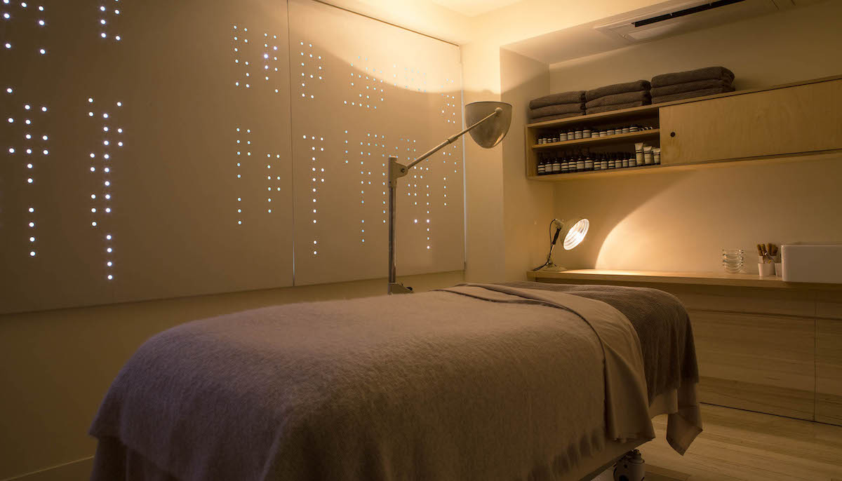 銅鑼灣約900呎總投資額約$500,000位於商業大廈美容院資產頂讓 生意轉讓銅鑼灣美容香港創業・頂讓・生意頂讓・頂手・生意買賣・買生意