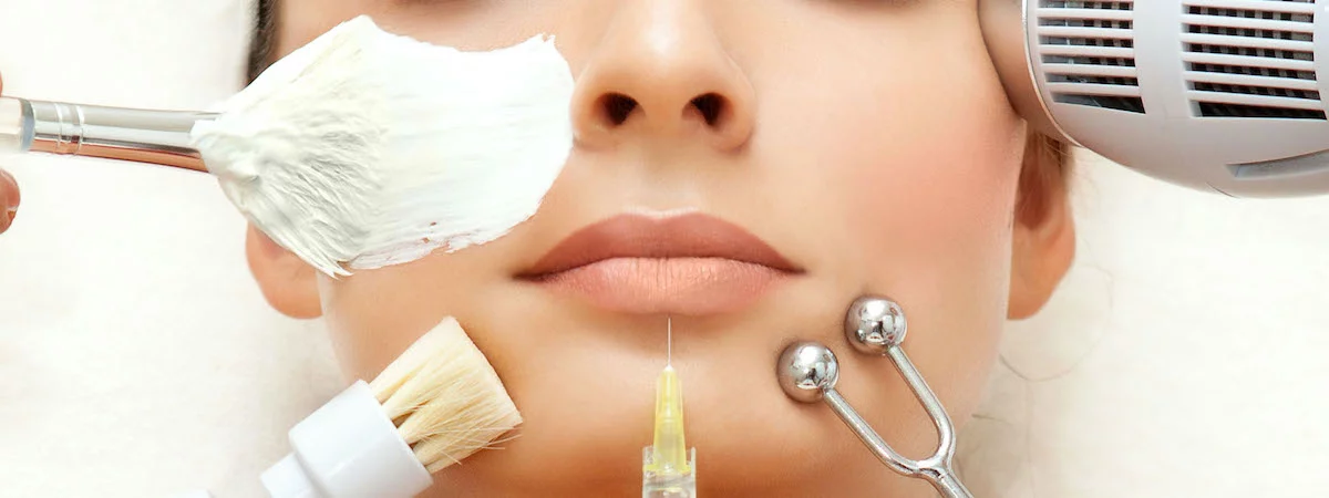 尖沙咀具口碑鄰近輕鐵5房1,000呎裝修新凈包1,800客底具發展潛力班底穩定美容院生意轉讓 生意轉讓尖沙咀美容香港創業・頂讓・生意頂讓・頂手・生意買賣・買生意