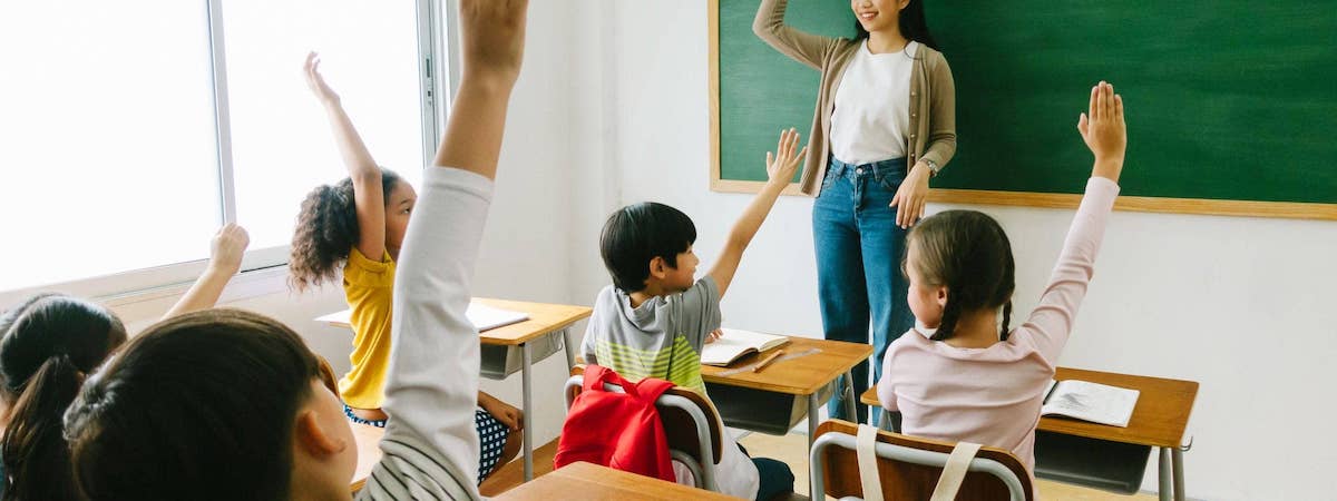 生意轉讓新界教育中心香港創業・頂讓・生意頂讓・頂手・生意買賣・買生意