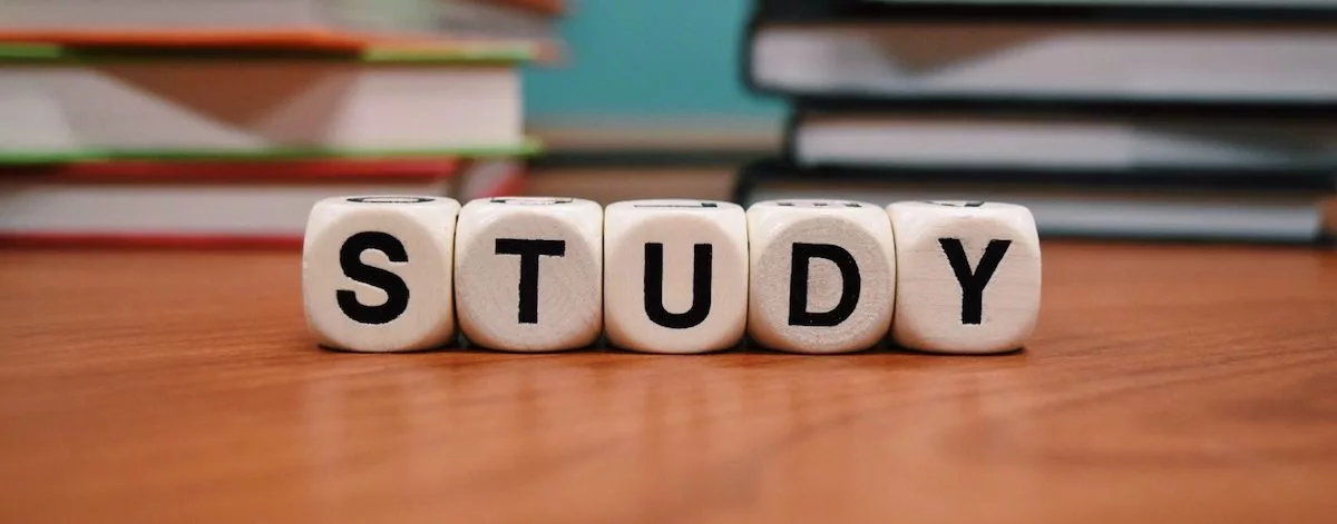 生意轉讓觀塘教育中心香港創業・頂讓・生意頂讓・頂手・生意買賣・買生意