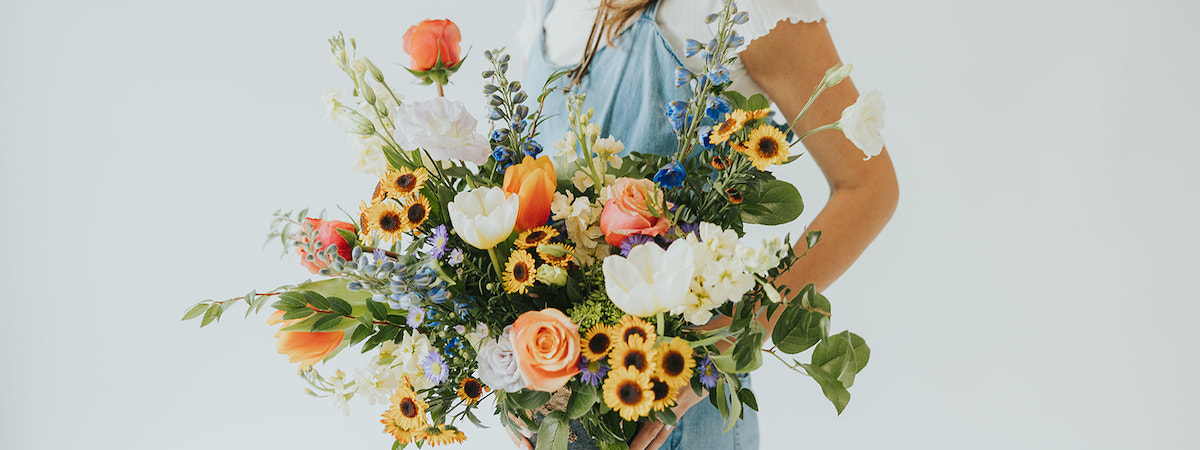 葵涌利潤可達$88,500成立約7年員工可留任約600呎具標誌性具知名度可持續發展競爭力強特色經營壓力低客路廣可教授經營模式備入貨渠道位於工廠大廈花店生意轉讓 生意轉讓葵涌花店香港創業・頂讓・生意頂讓・頂手・生意買賣・買生意