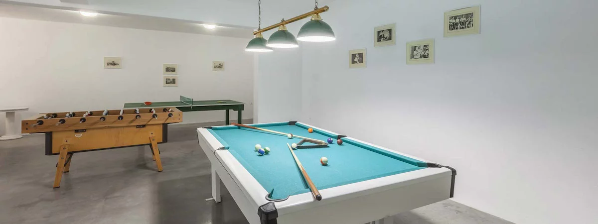 觀塘具口碑6年歷史筍盤營運簡單可立即開業設備齊全熟客眾多可傳授營運心得位於地舖Party Room生意轉讓 生意轉讓觀塘Party Room香港創業・頂讓・生意頂讓・頂手・生意買賣・買生意