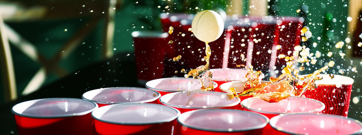 葵涌員工可留任約3,600呎$9呎租總投資額約$700,000有利位置交通方便市面罕見長期盈利容額大靚裝修附設天台可BBQ客群龐大位於工廠大廈Party Room生意轉讓 生意轉讓葵涌Party Room香港創業・頂讓・生意頂讓・頂手・生意買賣・買生意