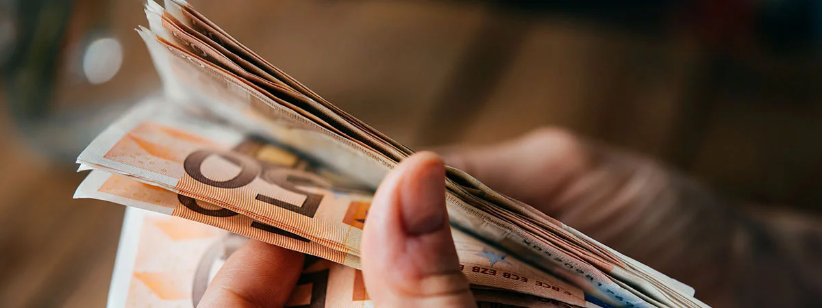 生意轉讓上環放債人牌照香港創業・頂讓・生意頂讓・頂手・生意買賣・買生意