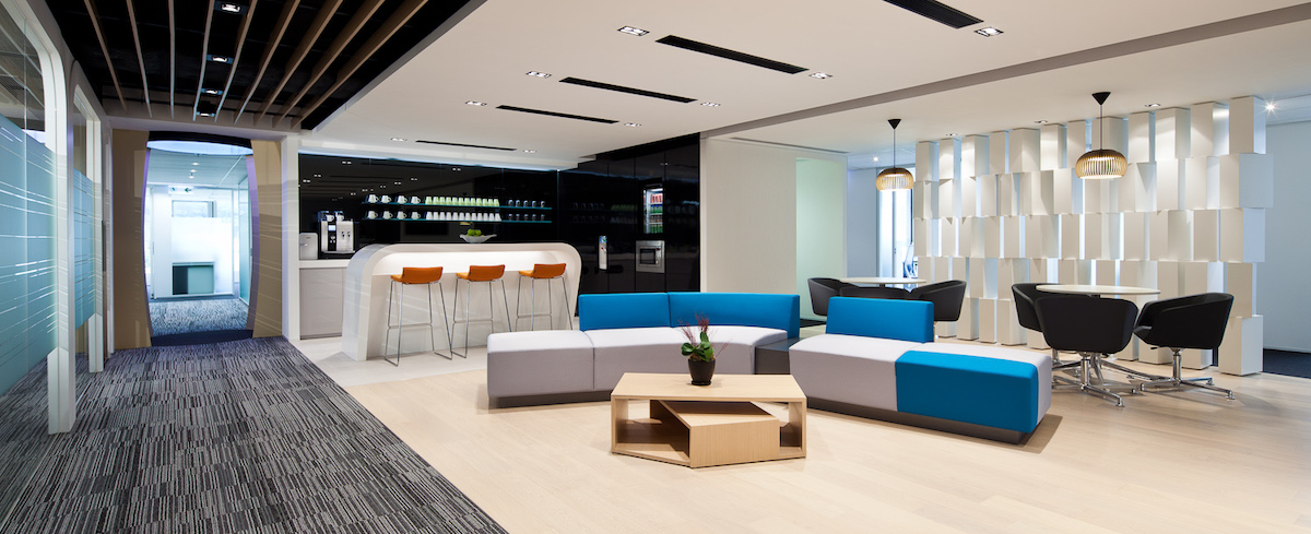 生意轉讓觀塘商務中心共享空間香港創業・頂讓・生意頂讓・頂手・生意買賣・買生意