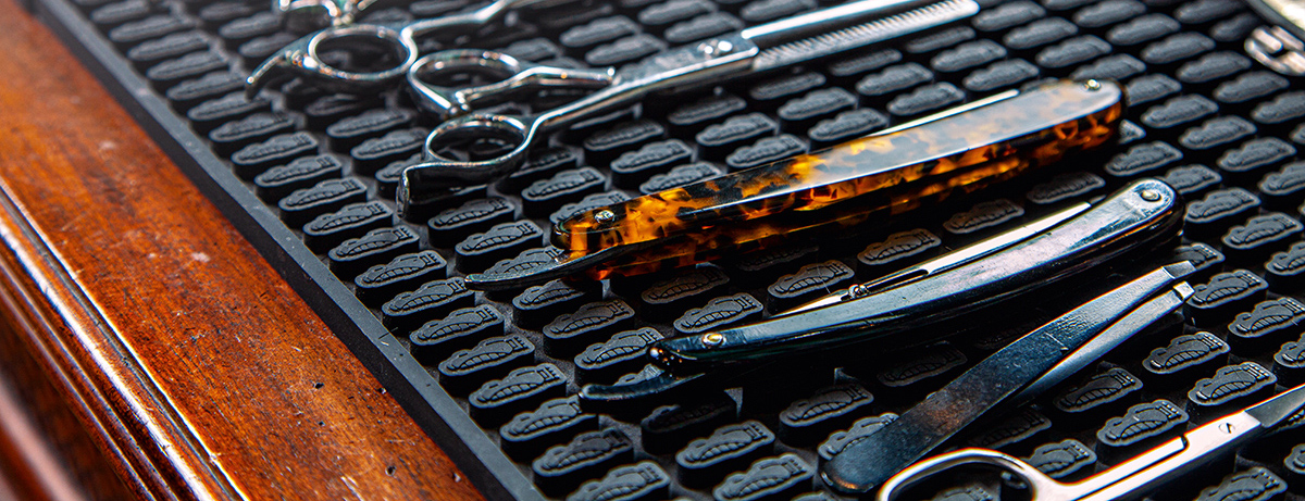 葵涌經營約20年歷史員工可留任約1,400呎位於地舖連閣樓髮型屋生意轉讓 生意轉讓葵涌髮型屋香港創業・頂讓・生意頂讓・頂手・生意買賣・買生意