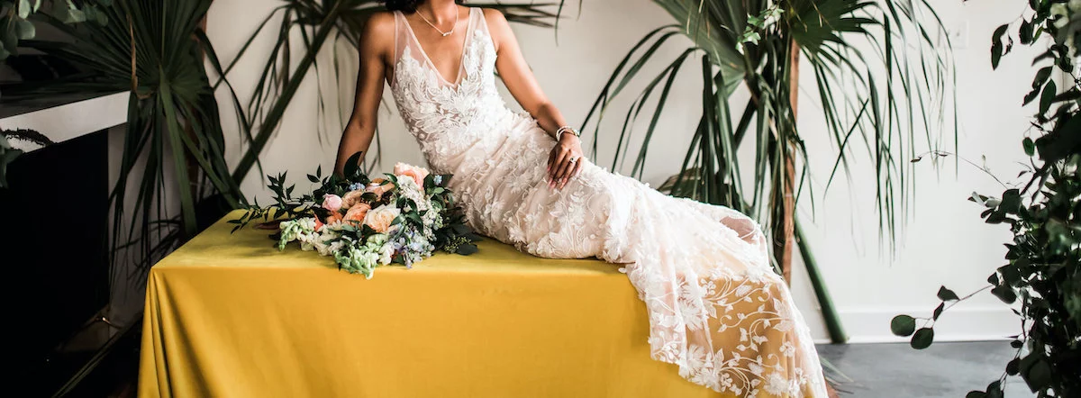 尖沙咀包約40萬存貨黃金地段小本經營營運簡單可傳授營運心得婚紗店生意轉讓 生意轉讓尖沙咀婚禮服務香港創業・頂讓・生意頂讓・頂手・生意買賣・買生意