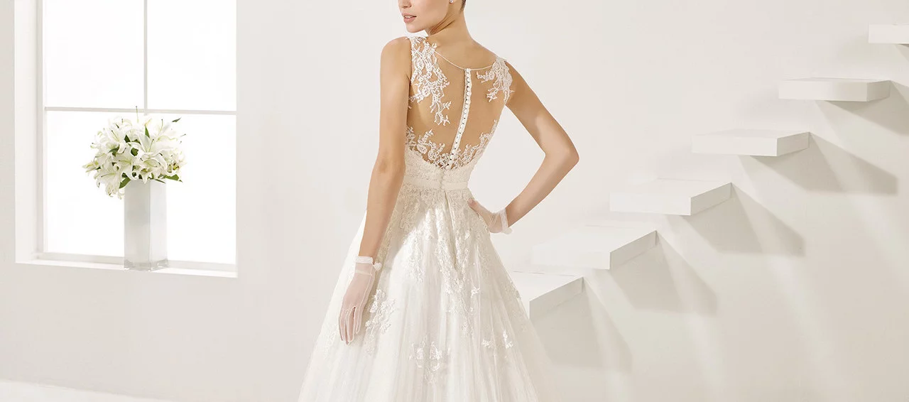 九龍灣成立8年600呎包約60萬存貨媒體熱捧經營壓力低佈置溫馨有獨立洗手間具明星客連網站FB及IG婚紗店生意轉讓 生意轉讓九龍灣婚禮服務香港創業・頂讓・生意頂讓・頂手・生意買賣・買生意